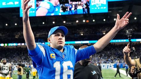 NFL Week 15 odds: Moneylines, point spreads, over/under .